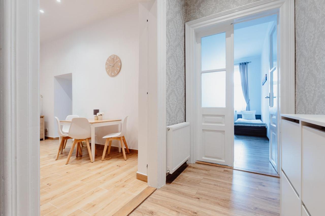 Atticus Apartments Cracovia Exterior foto