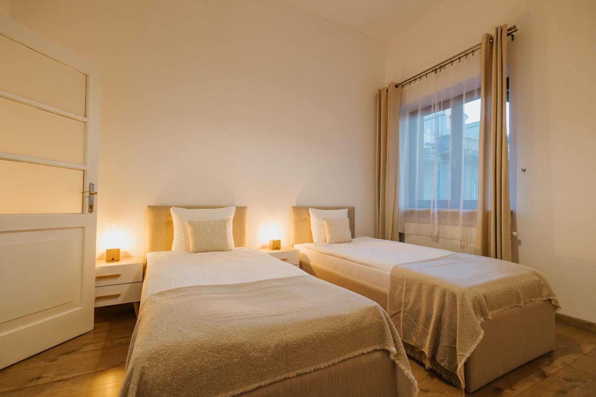 Atticus Apartments Cracovia Exterior foto