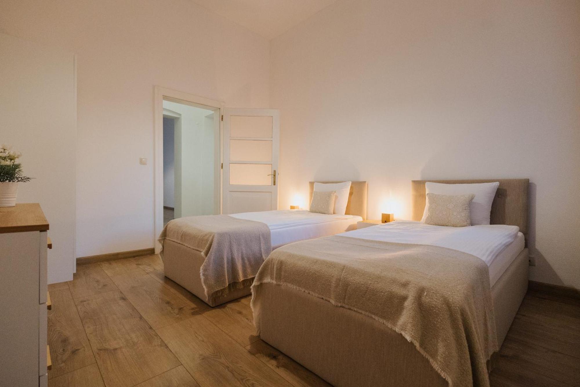Atticus Apartments Cracovia Exterior foto