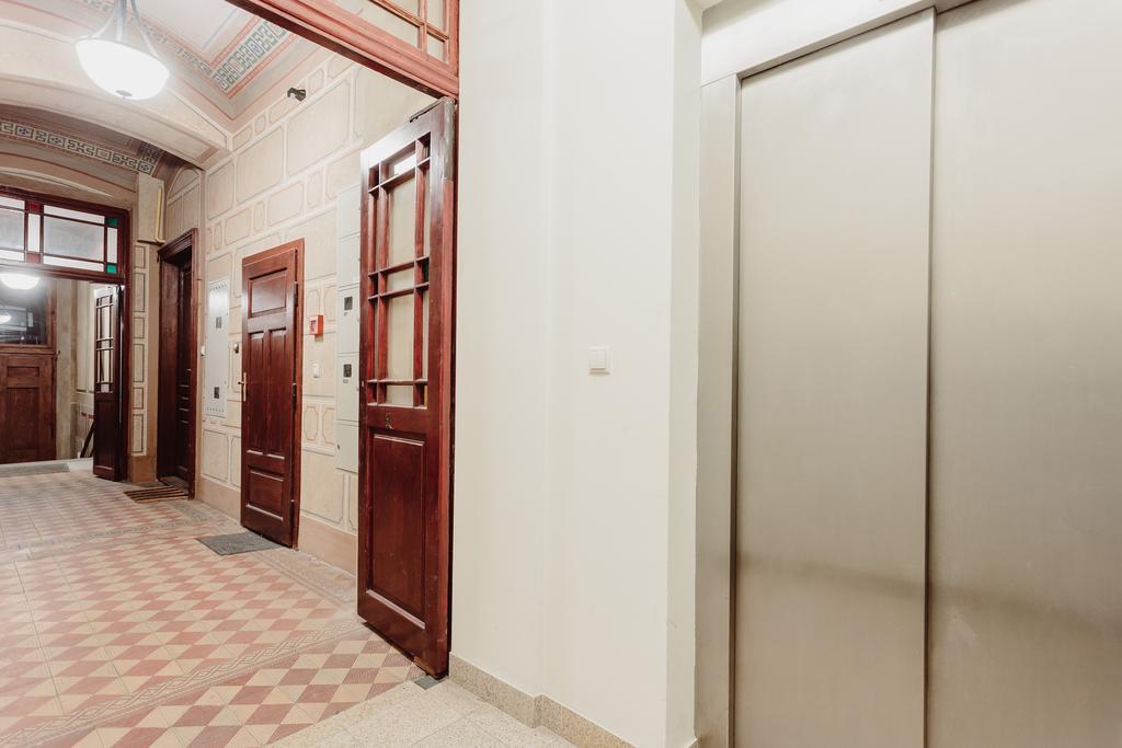 Atticus Apartments Cracovia Exterior foto