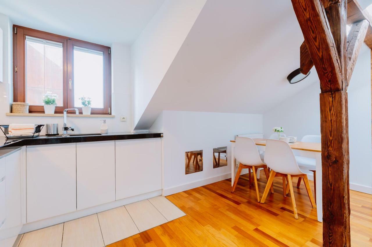 Atticus Apartments Cracovia Exterior foto
