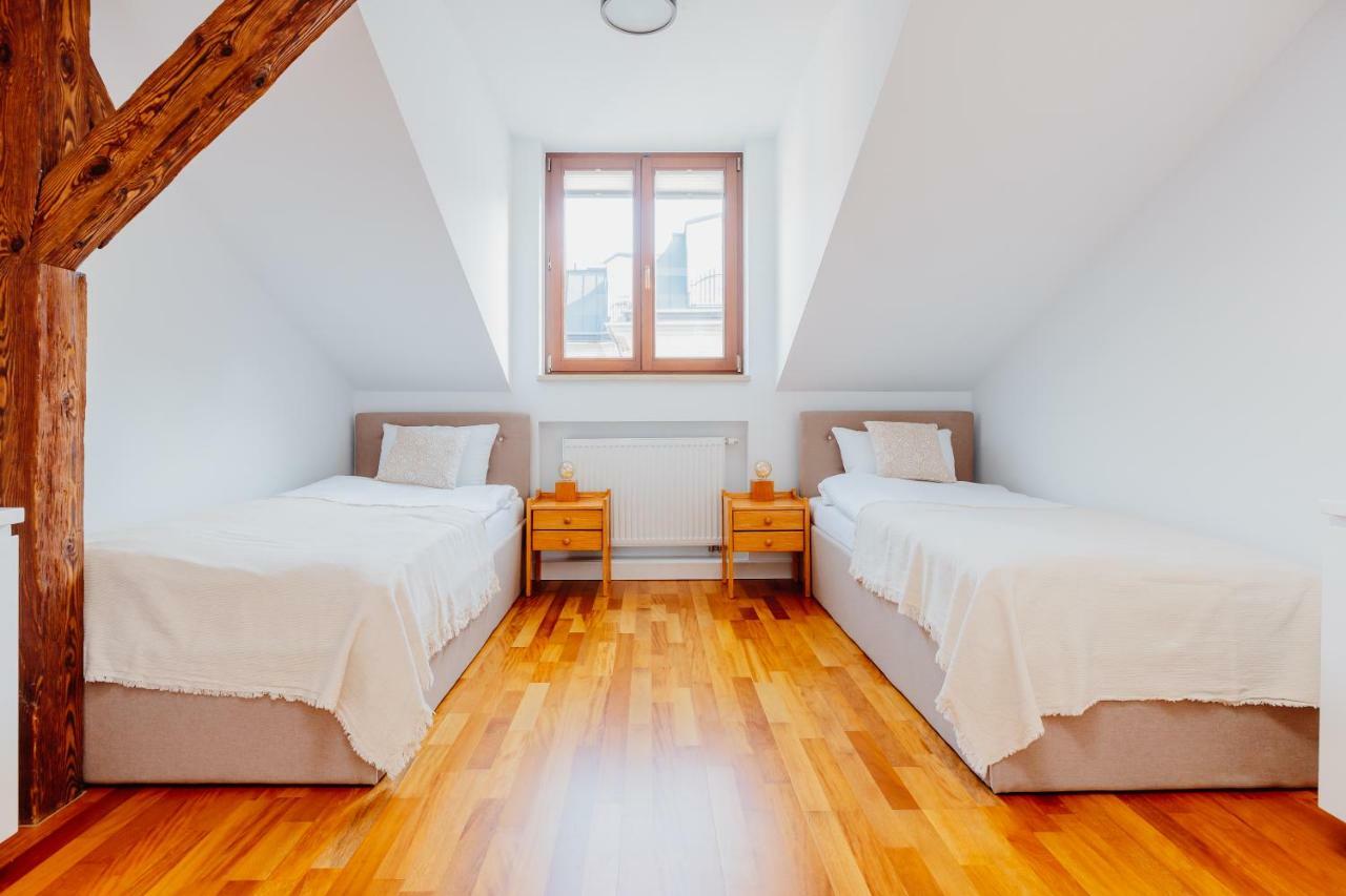 Atticus Apartments Cracovia Exterior foto