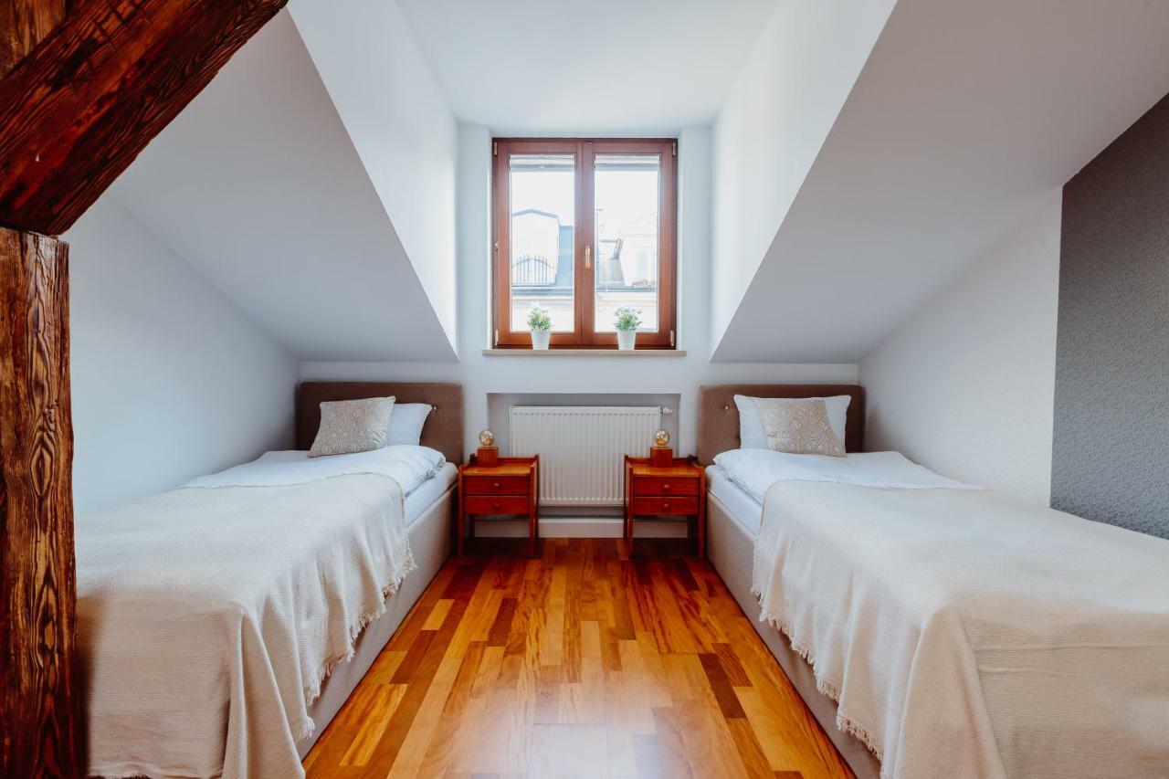 Atticus Apartments Cracovia Exterior foto