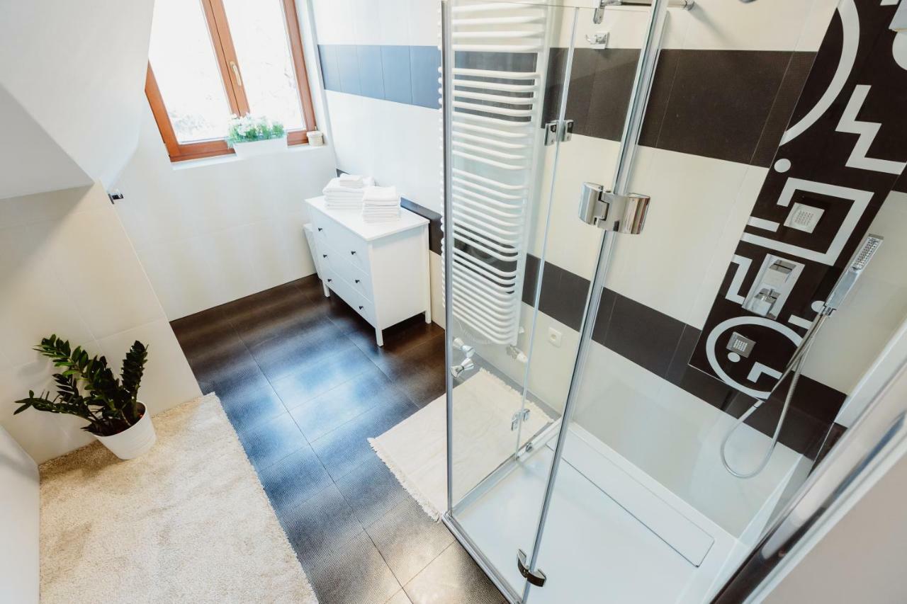 Atticus Apartments Cracovia Exterior foto