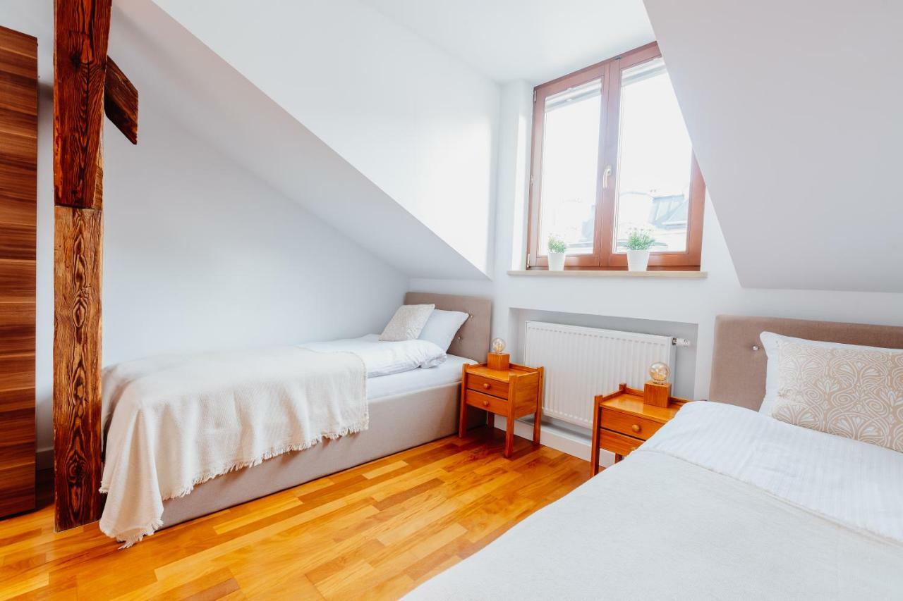 Atticus Apartments Cracovia Exterior foto